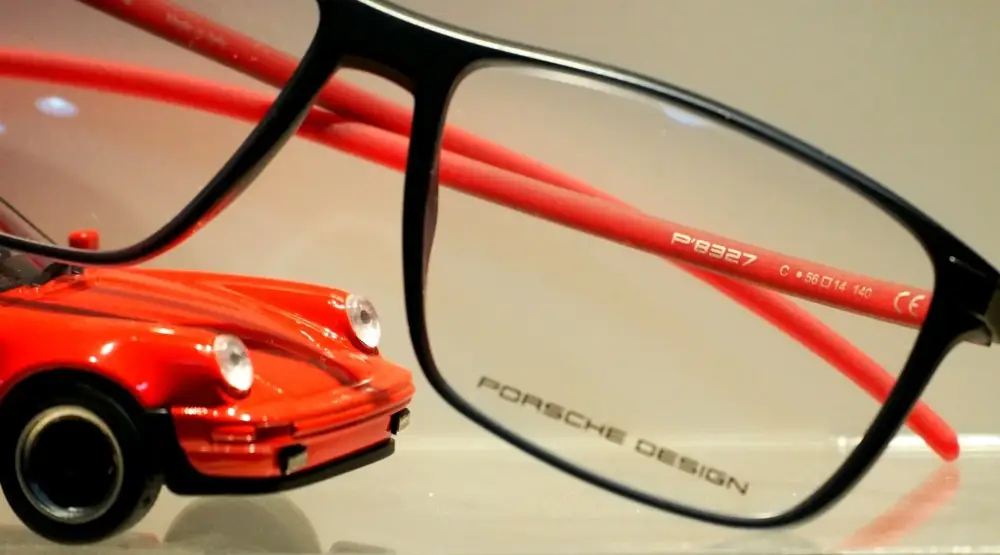 Lunettes griffées